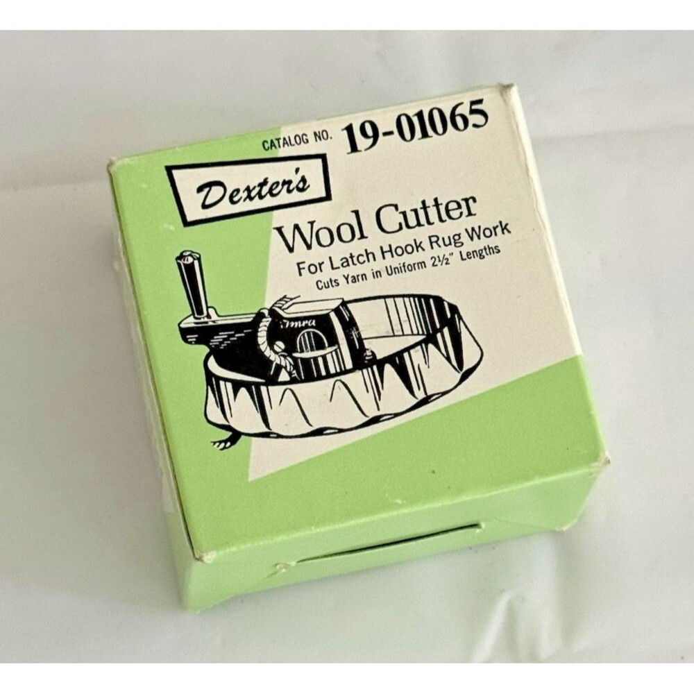 Dexter's Wool Cutter 19-01065 Latch Hook Rug Cuts Yarn to 2.5" Complete with Box